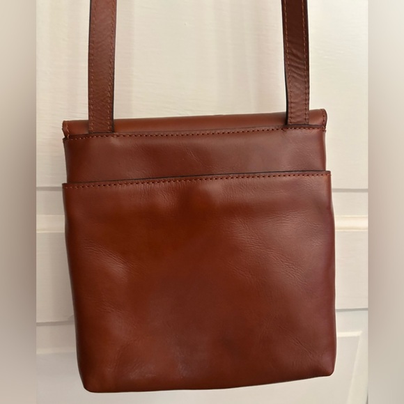 Patricia Nash tooled leather fold over crossbody purse. NWT with dust bag. - Picture 4 of 5